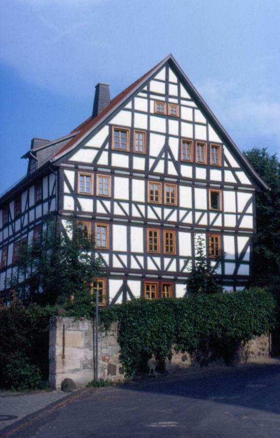 Alte Pfarre Gudensberg Apartamento Exterior foto